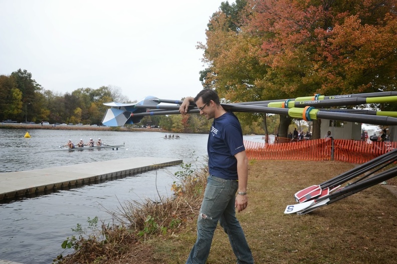 Aaron carrying the oars.JPG